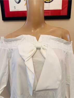 SHEIN White Off-Shoulder Bow Front Blouse